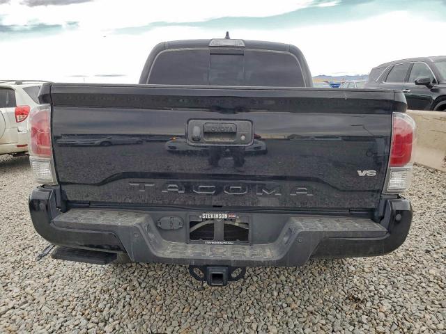 Toyota Tacoma Double Cab Image 8