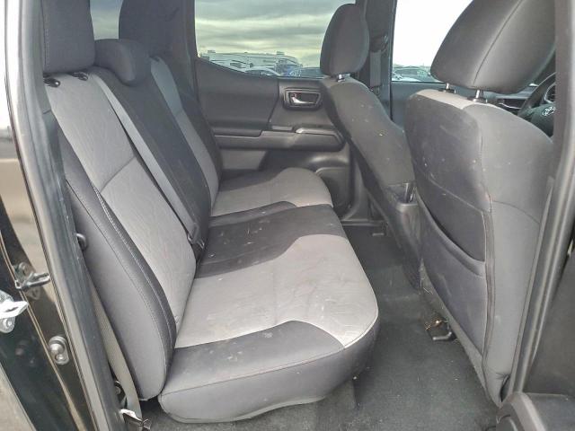 Toyota Tacoma Double Cab Image 11