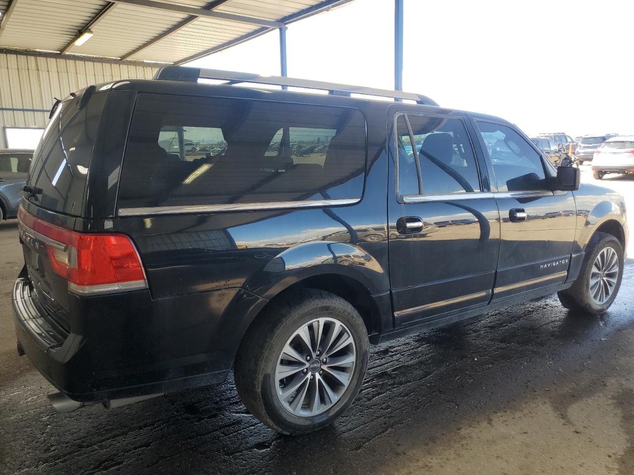 Lincoln Navigator L Select Image 2