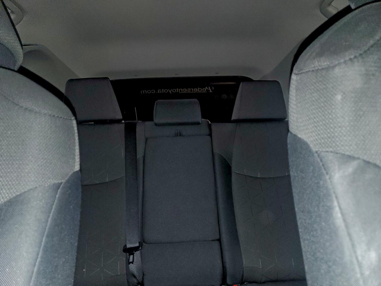 Toyota RAV4 Xle Image 12