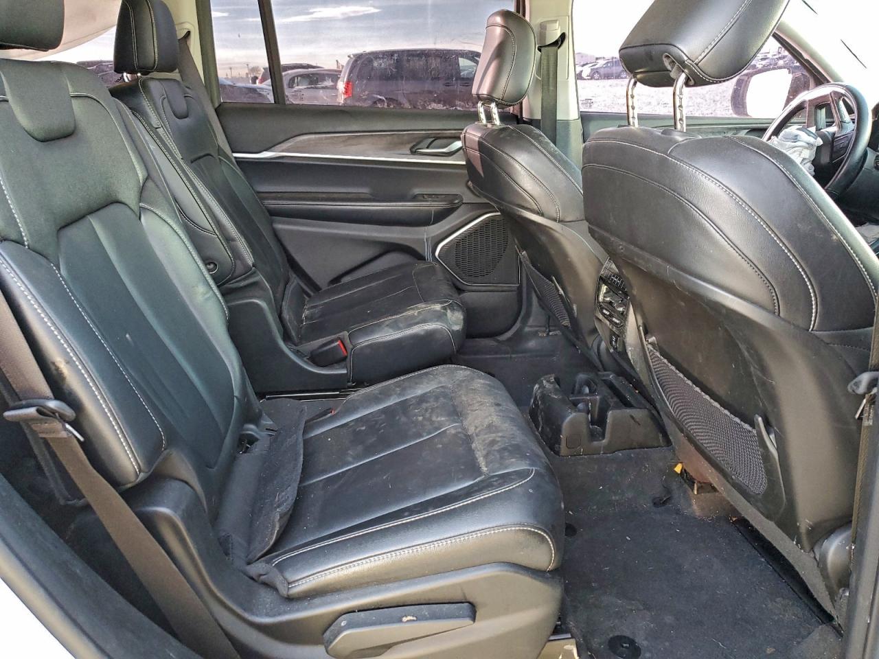 Jeep Grand Cherokee L Limited Image 12