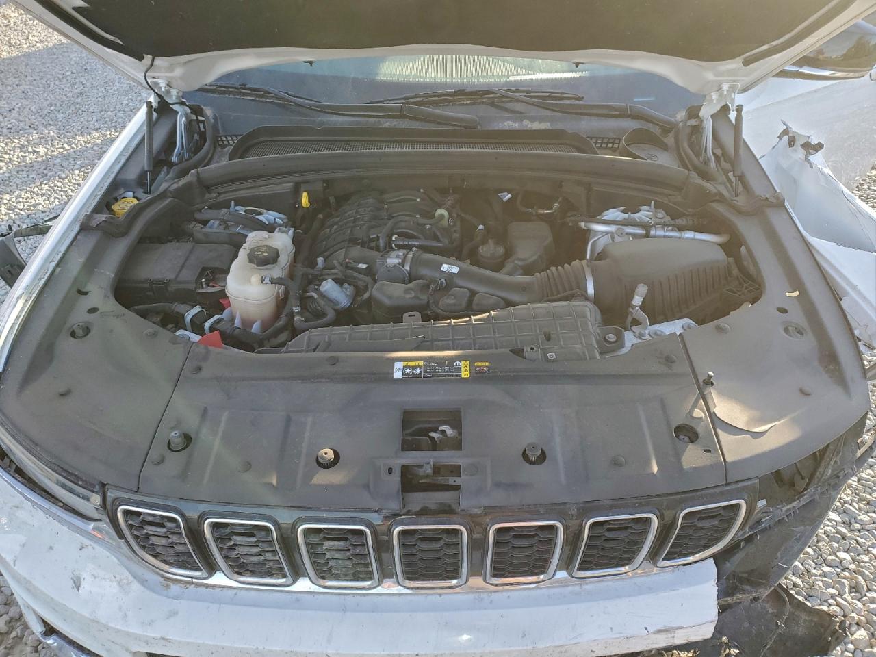 Jeep Grand Cherokee L Limited Image 9