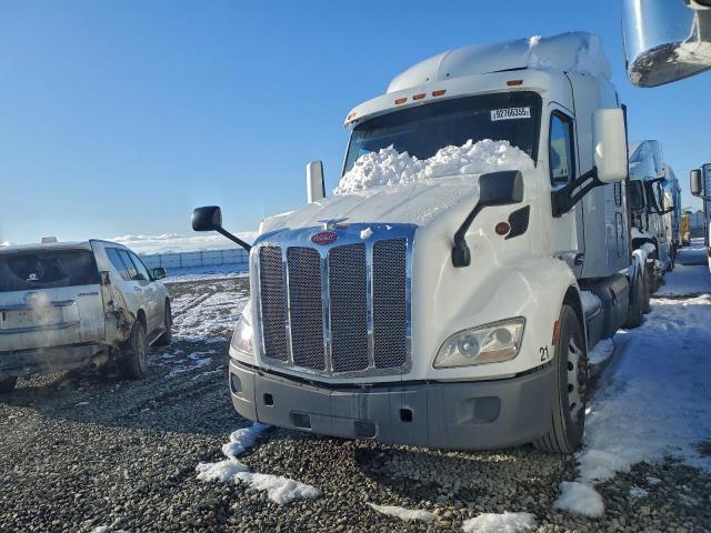 Peterbilt 579 Image 9