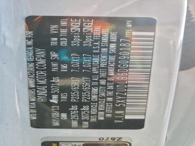 Hyundai SANTA FE Image 12