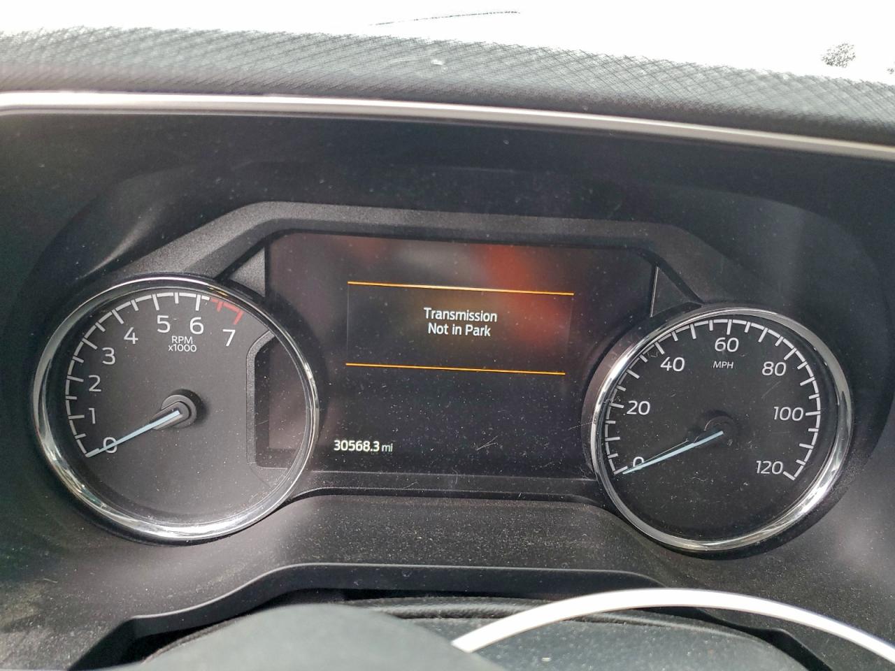 Ford F-150 Supercrew Image 11