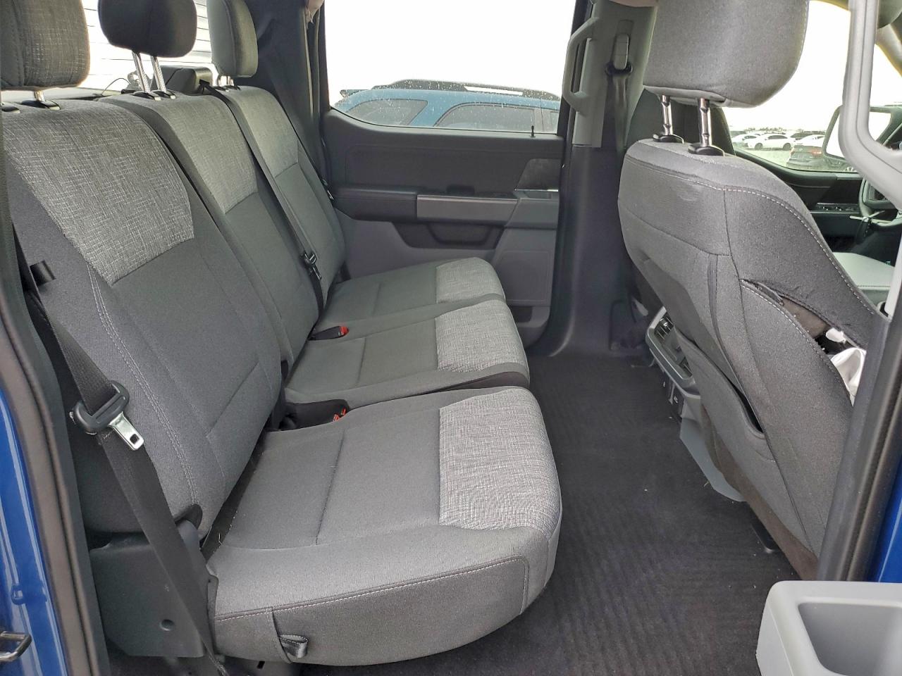 Ford F-150 Supercrew Image 9