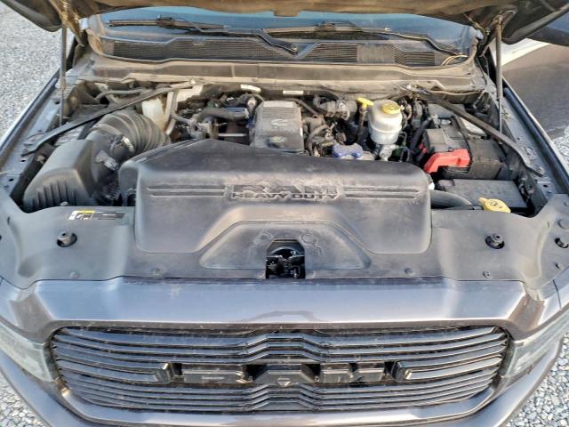 Ram 3500 Laramie Image 14