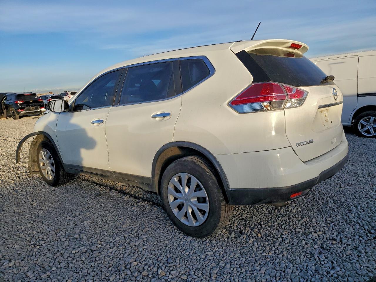 Nissan Rogue S Image 14