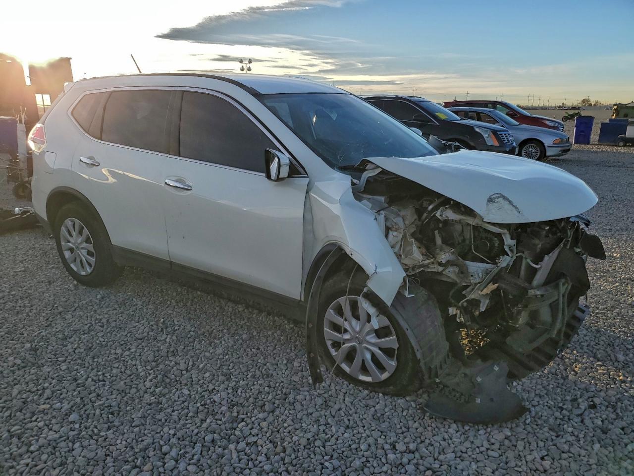 Nissan Rogue S Image 3