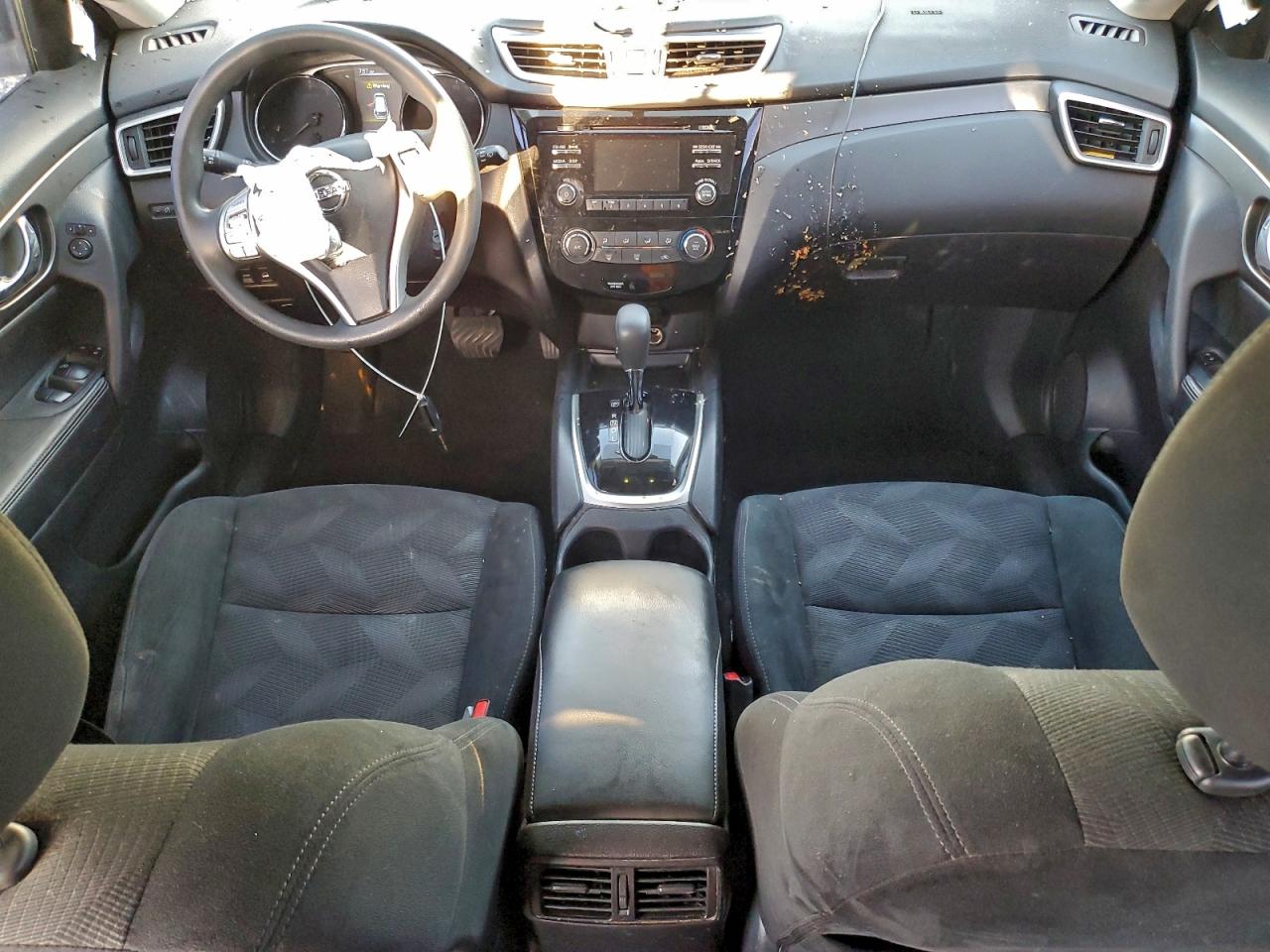 Nissan Rogue S Image 5