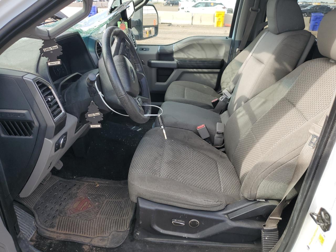 Ford F-150 Supercrew Image 6