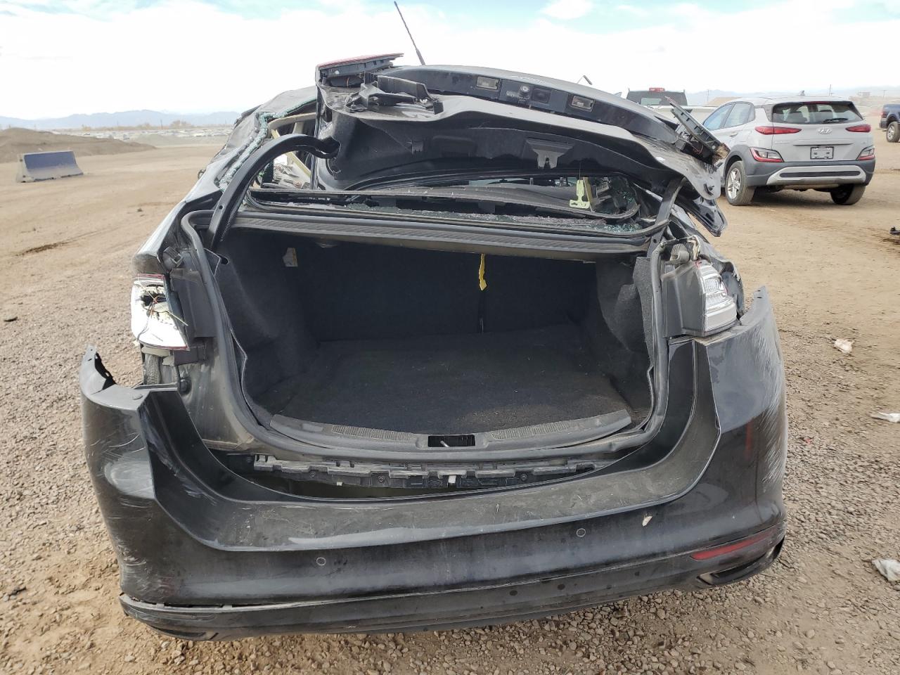 Ford Fusion Titanium Image 4