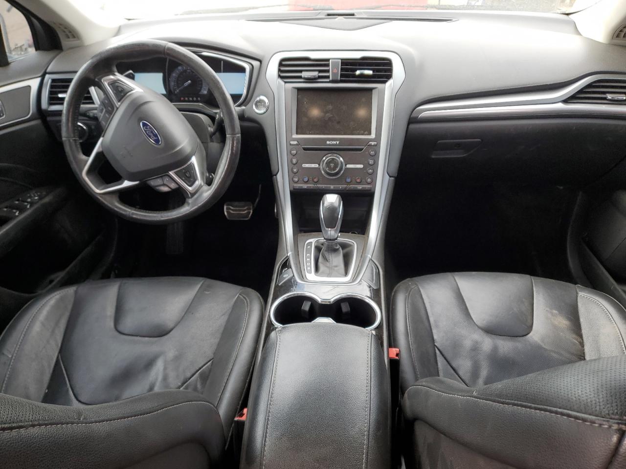 Ford Fusion Titanium Image 3