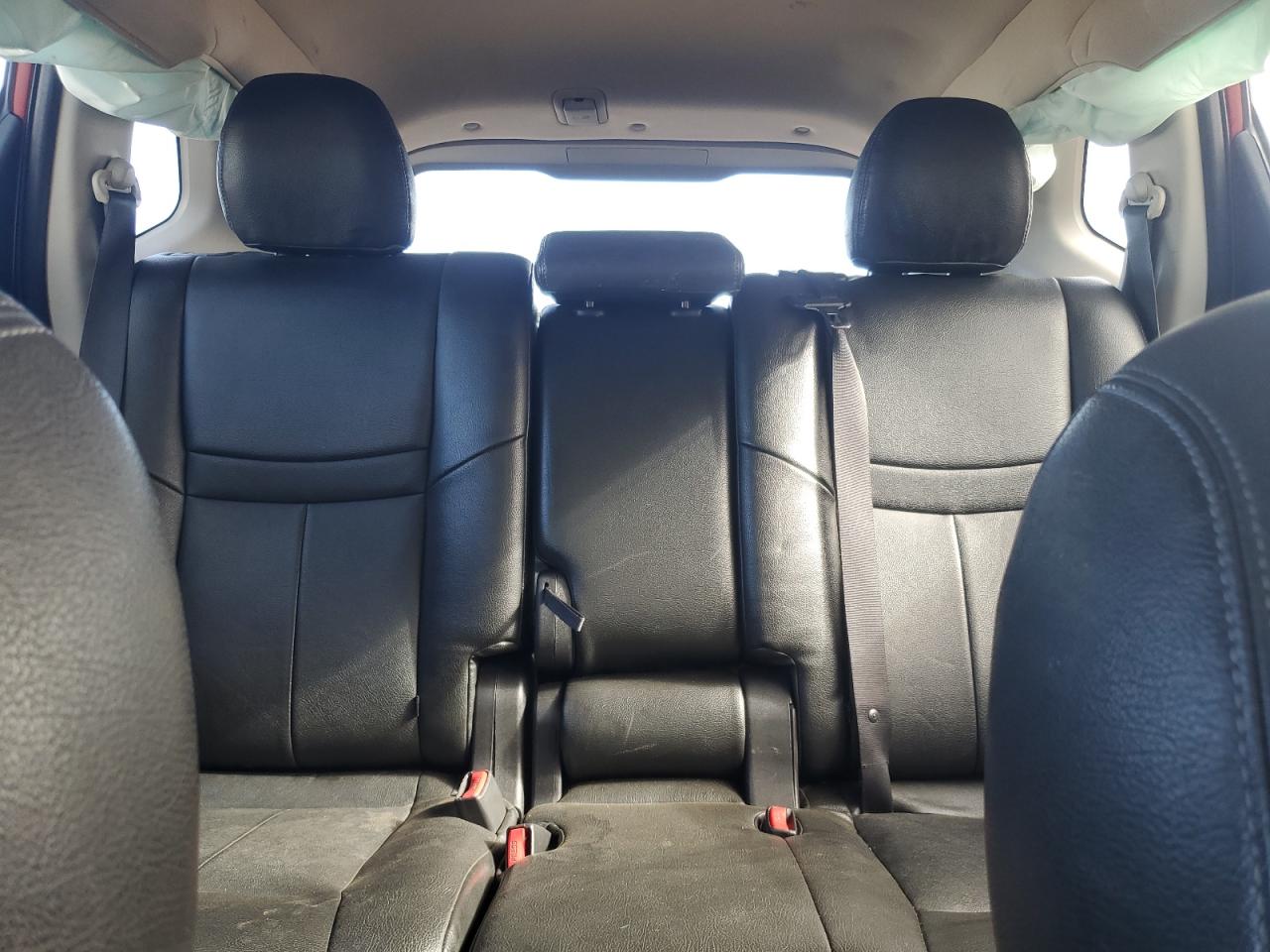 Nissan Rogue S Image 13