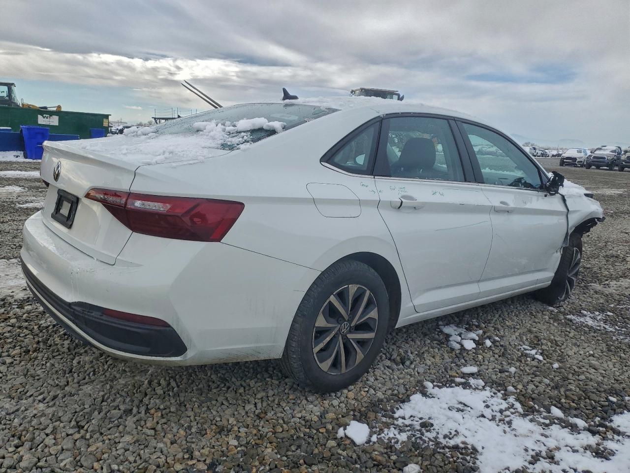 Volkswagen Jetta S Image 3