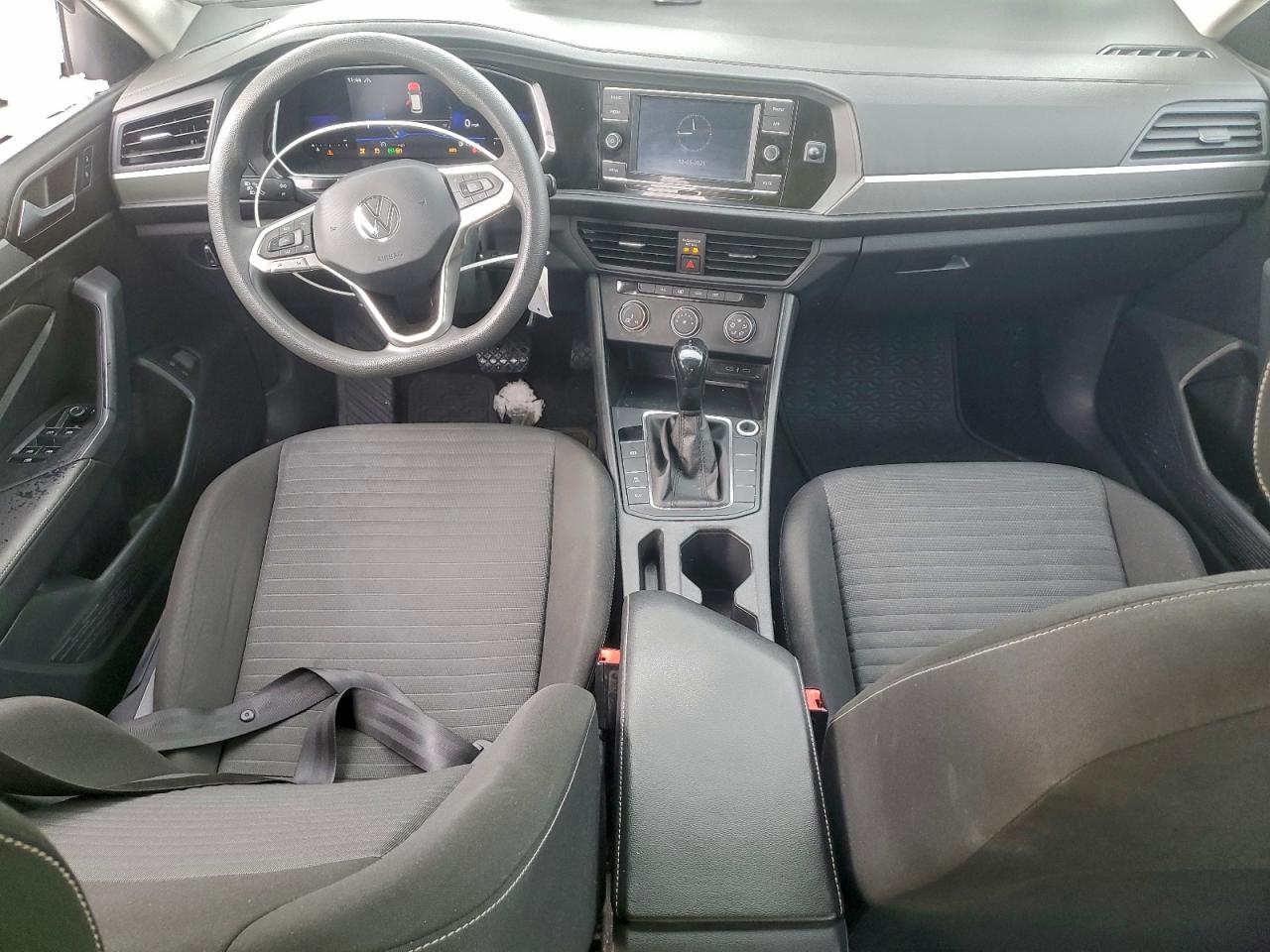 Volkswagen Jetta S Image 10