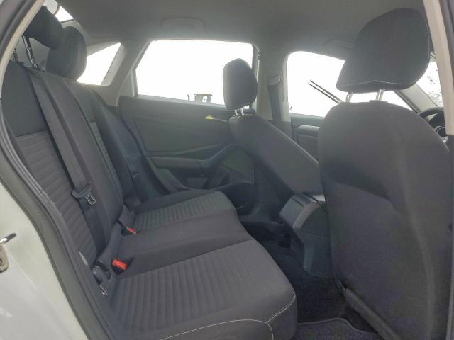 Volkswagen Jetta S Image 2