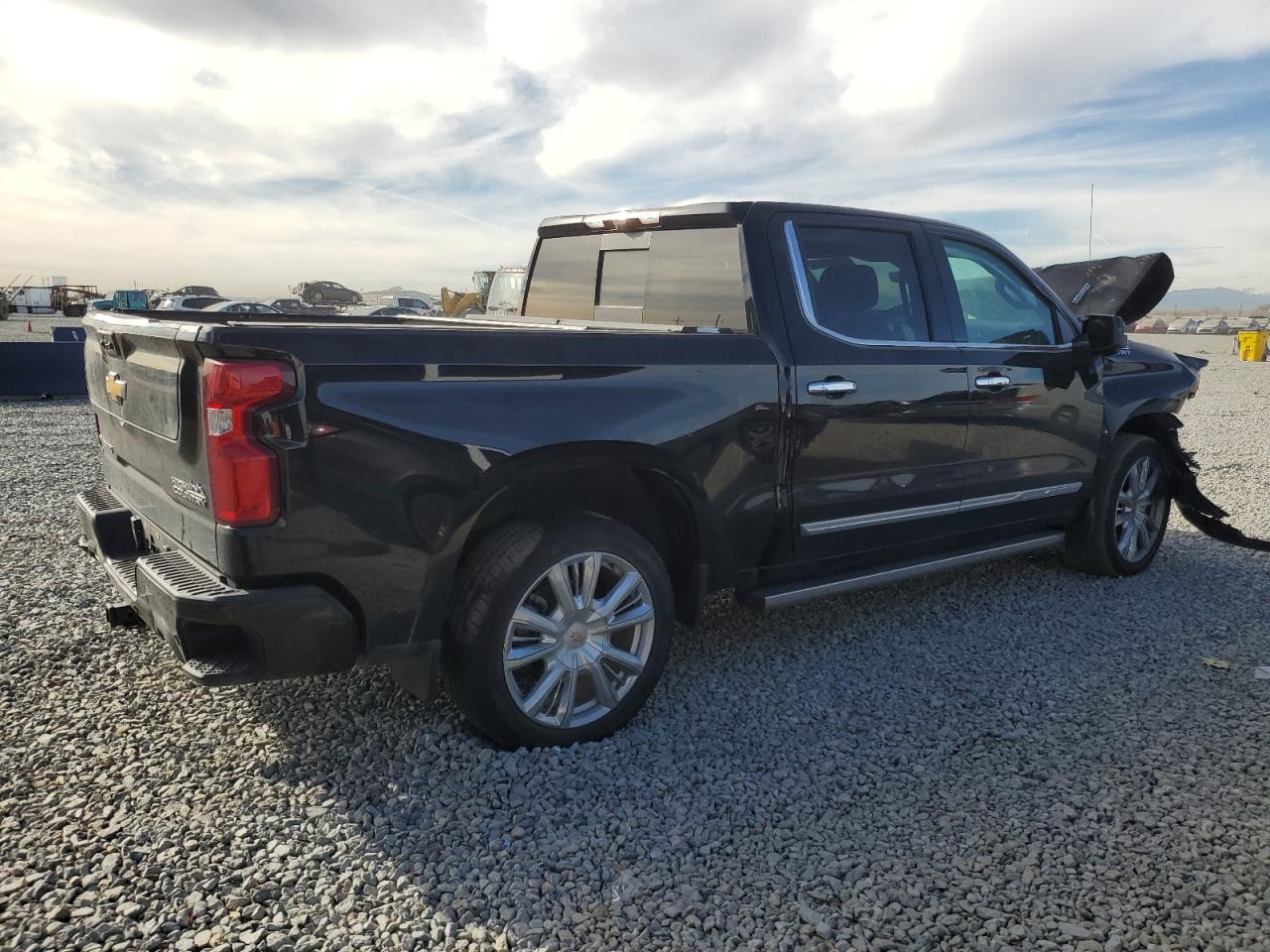 Chevrolet Silverado K1500 High Country Image 2