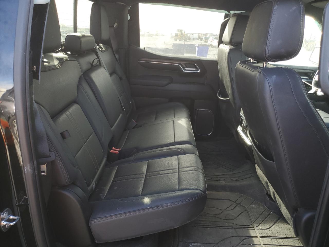 Chevrolet Silverado K1500 High Country Image 8