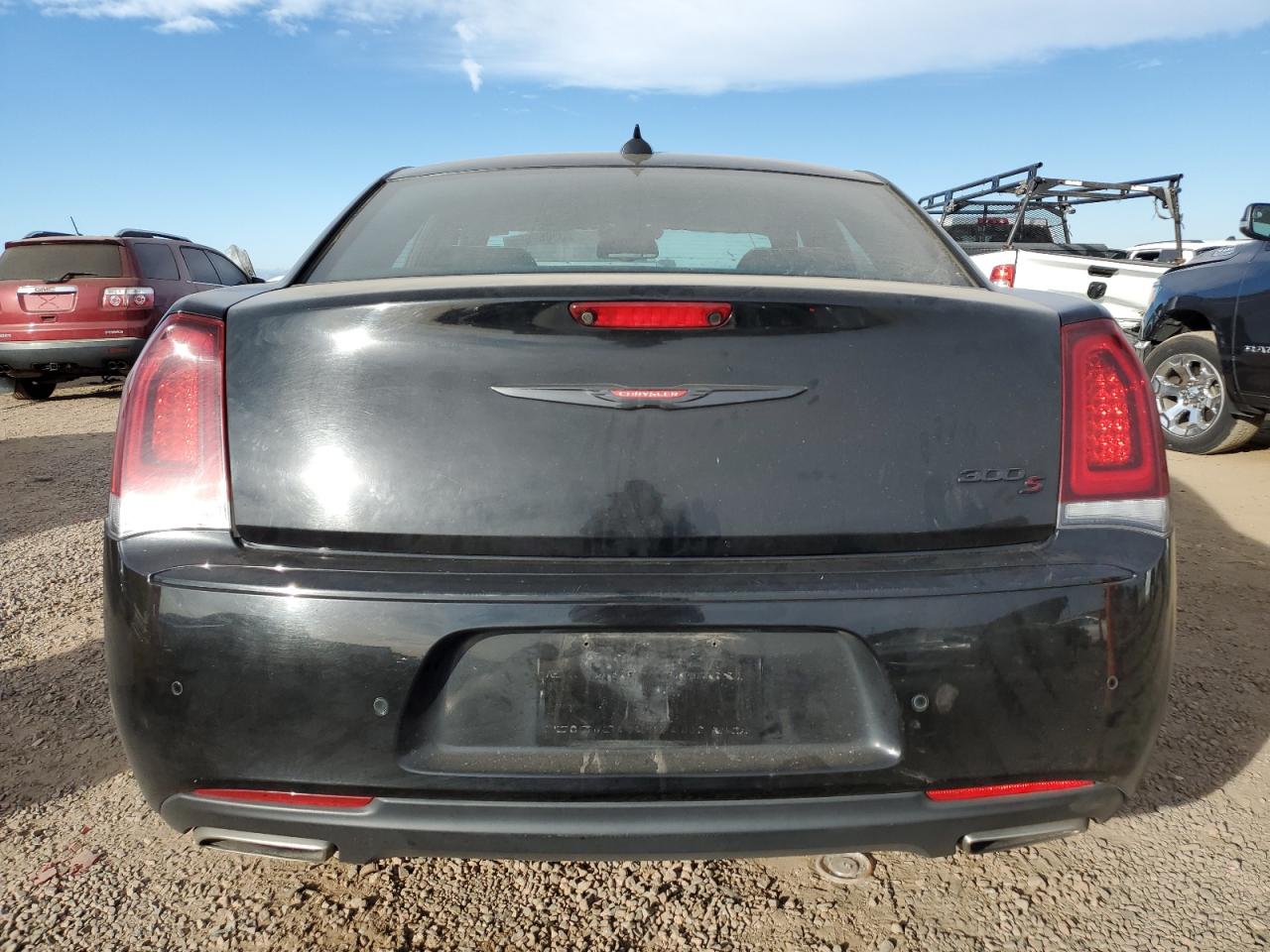 Chrysler 300 S Image 5