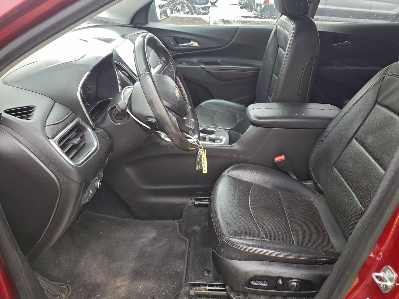 Chevrolet Equinox Premier Image 3