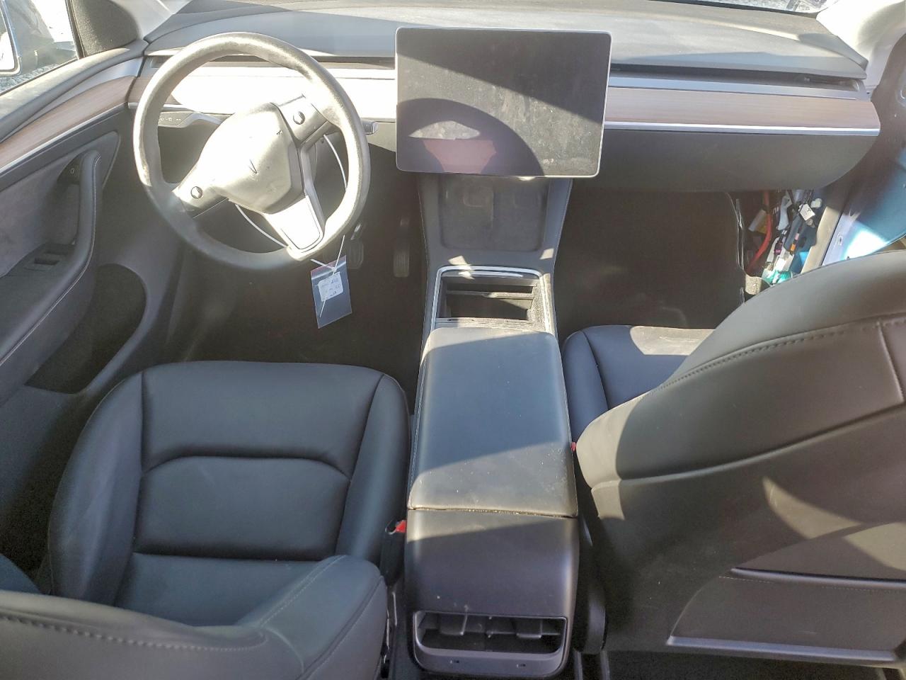 Tesla Model Y Image 12