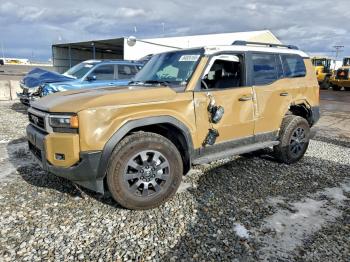  Salvage Toyota Land Cruis