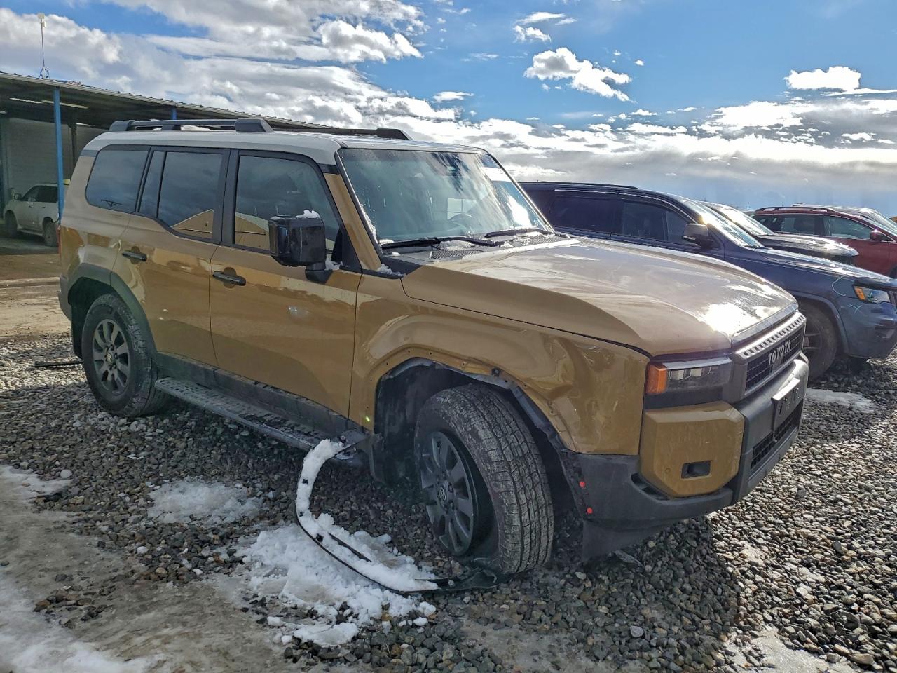 Toyota Land Cruis Base Image 3