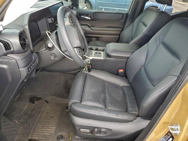 Toyota Land Cruis Base Image 10