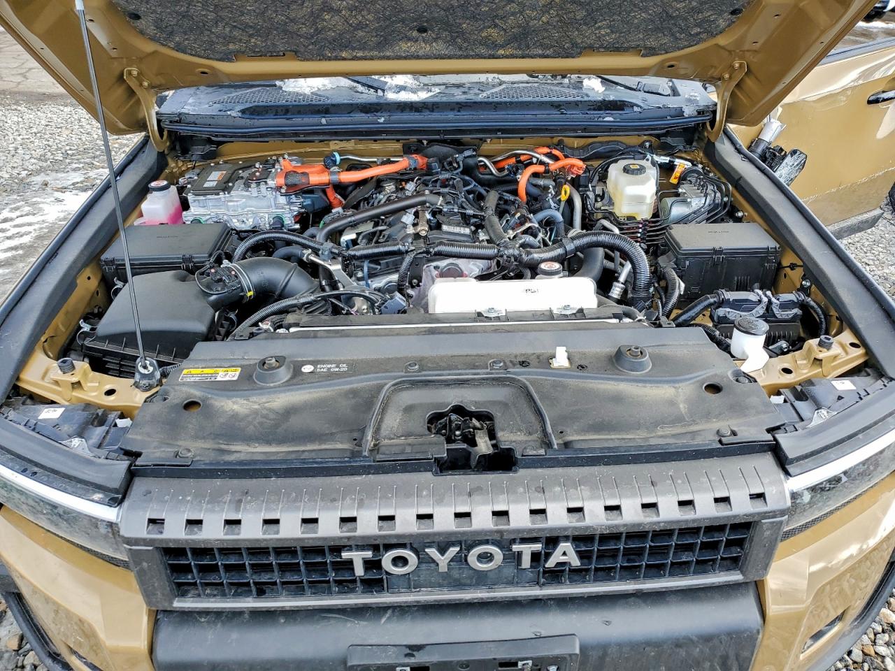 Toyota Land Cruis Base Image 8