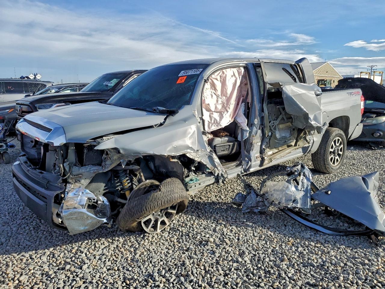 Toyota Tundra Crewmax Limited Image 1