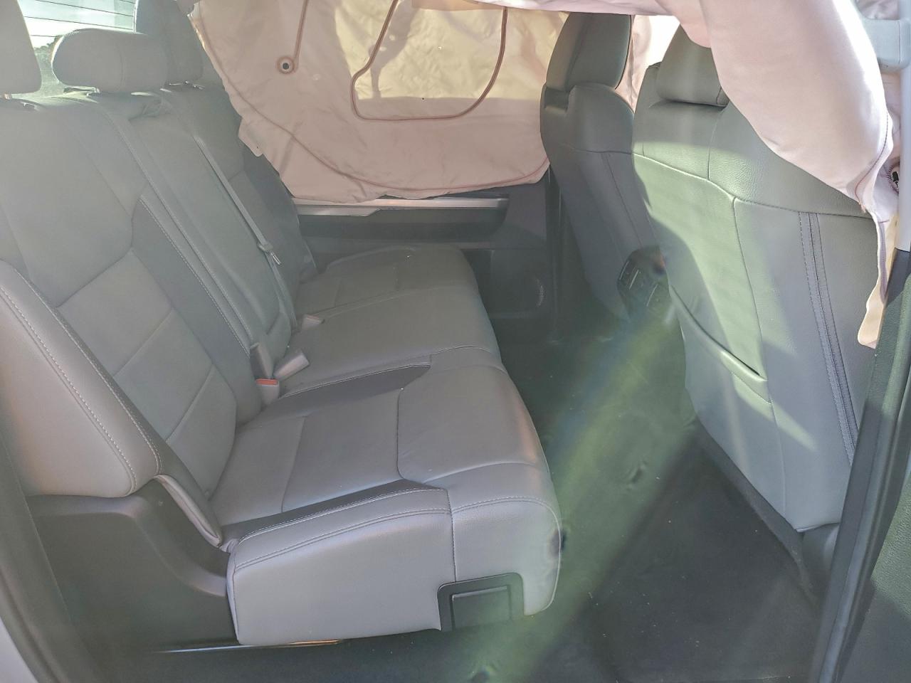 Toyota Tundra Crewmax Limited Image 4