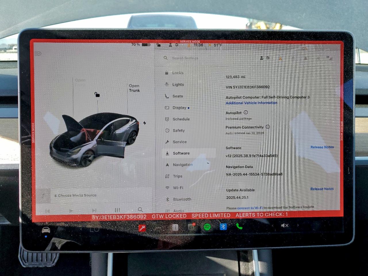 Tesla Model 3 Image 11