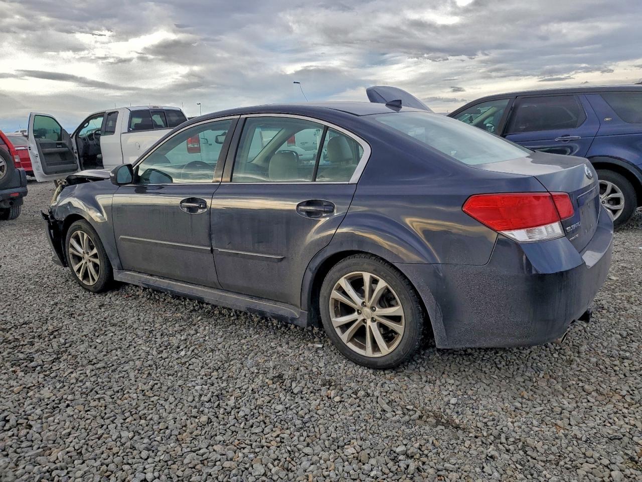 Subaru Legacy 2.5i Limited Image 7