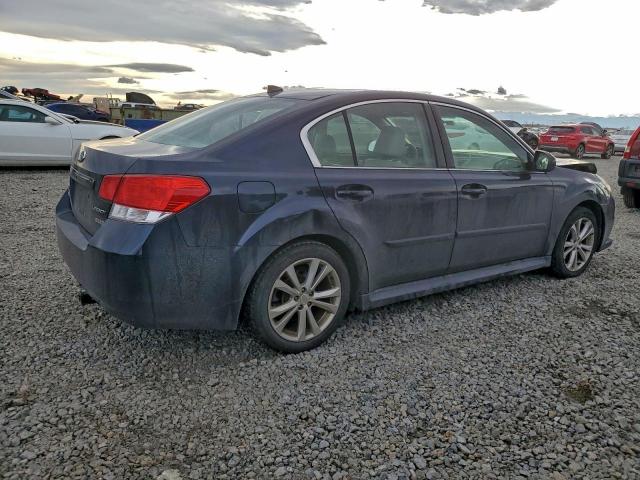 Subaru Legacy 2.5i Limited Image 2