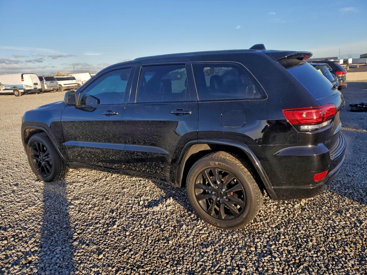 Jeep Grand Cherokee Laredo Image 8