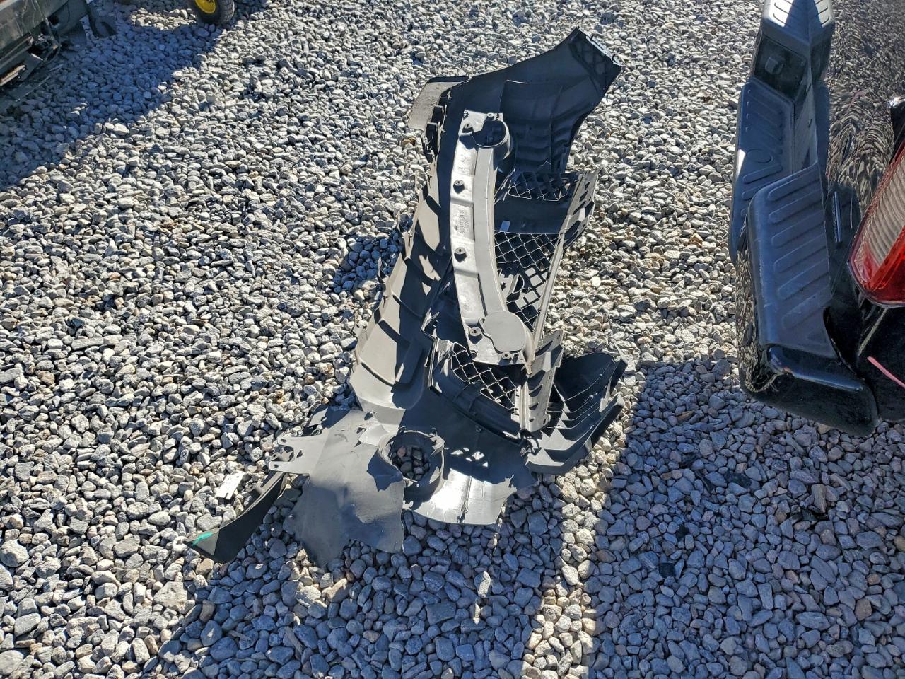 Nissan Frontier S Image 10