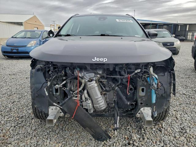 Jeep Compass Limited Image 9