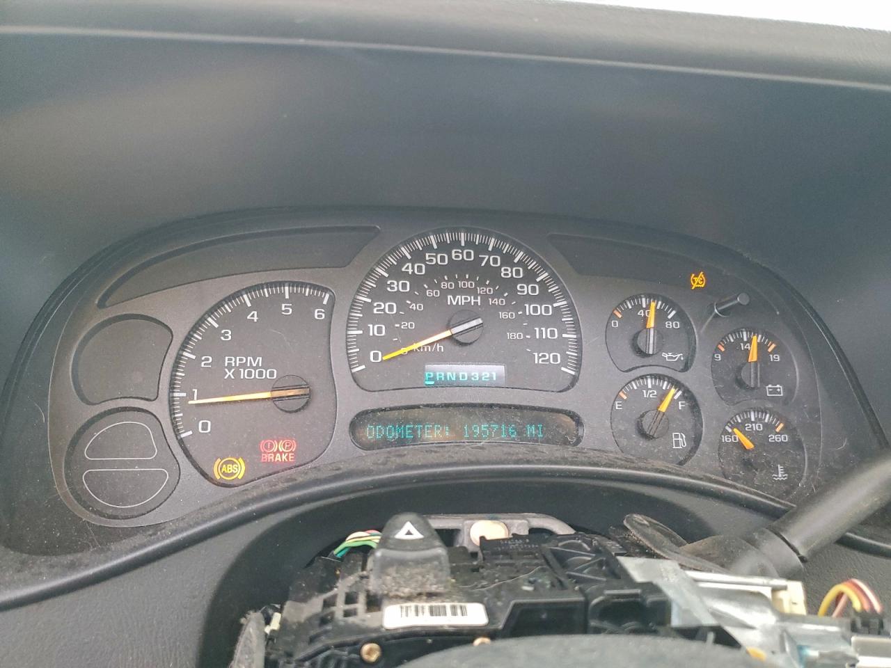 Chevrolet Suburban K1500 Image 6