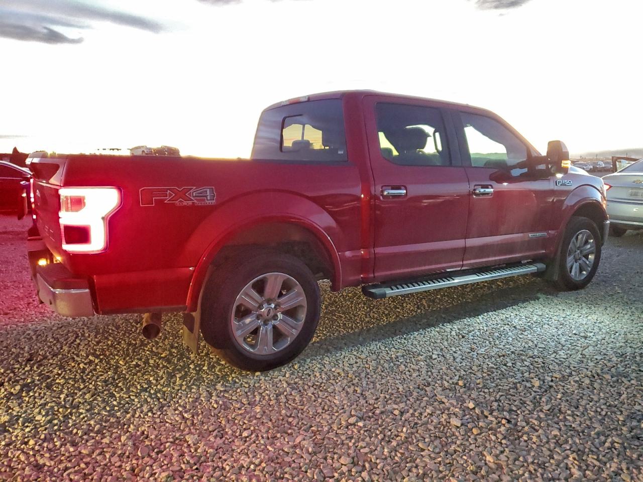 Ford F-150 Supercrew Image 2