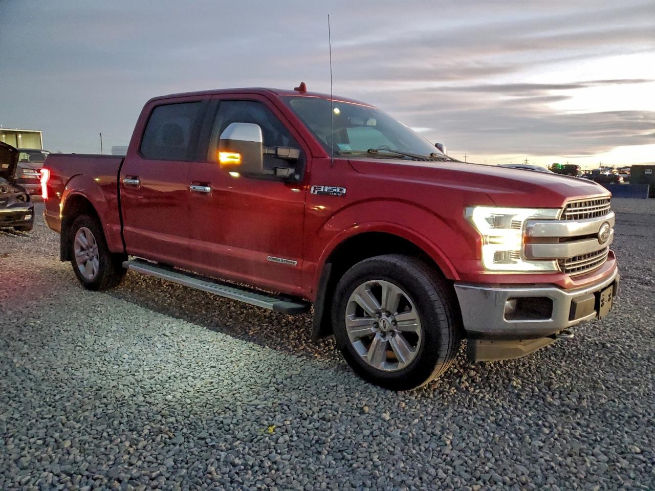 Ford F-150 Supercrew Image 6