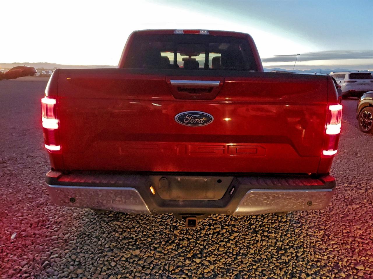 Ford F-150 Supercrew Image 5