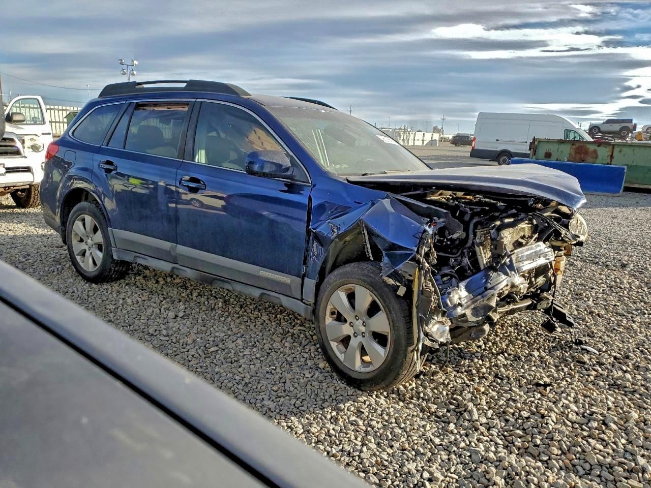 Subaru Outback 2.5i Premium Image 2