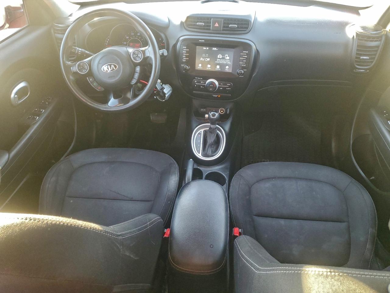 Kia Soul + Image 6