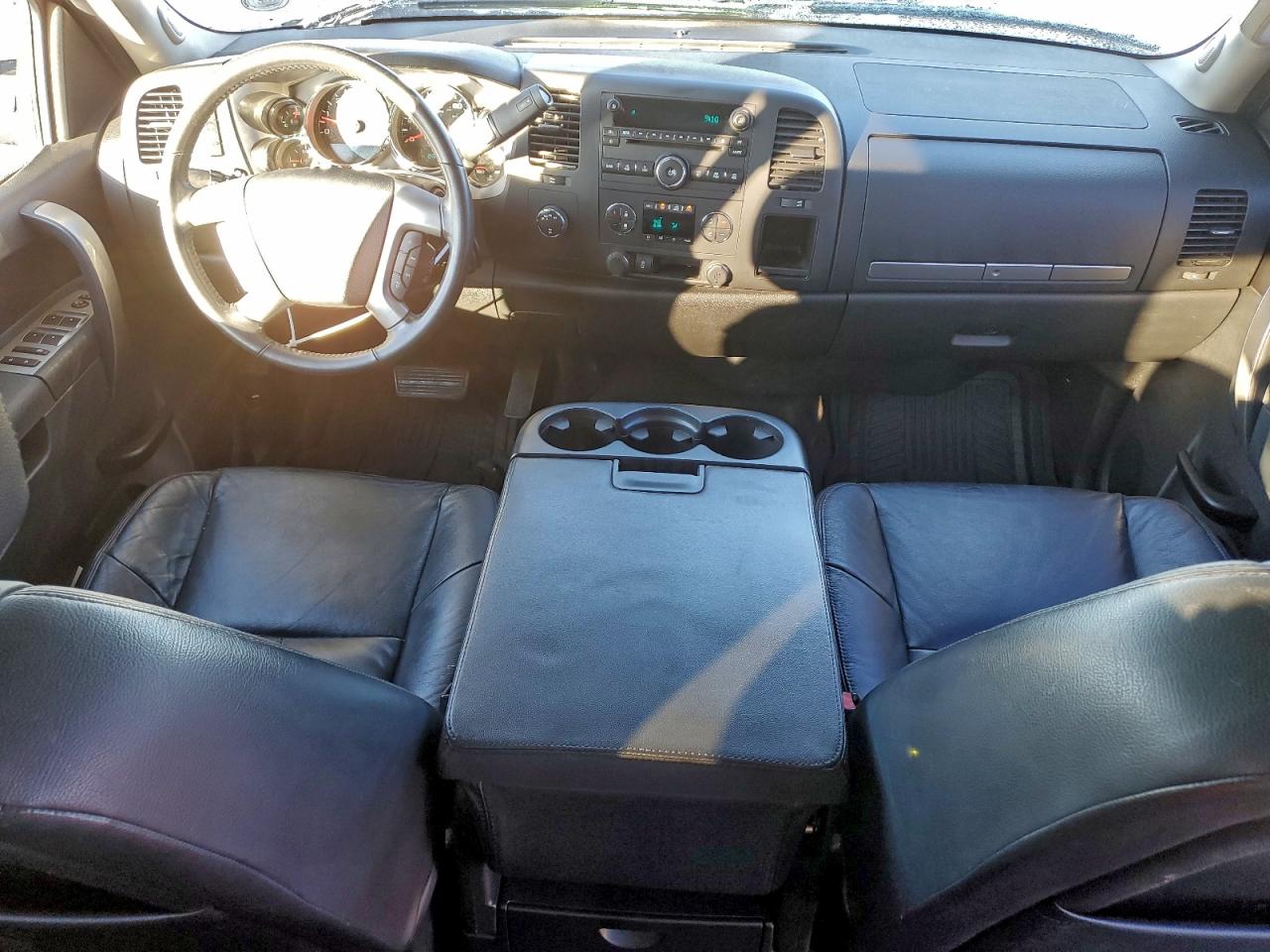 Chevrolet Silverado K1500 Lt Image 12