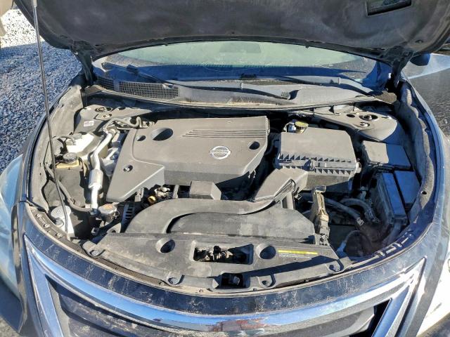 Nissan Altima 2.5 Image 2