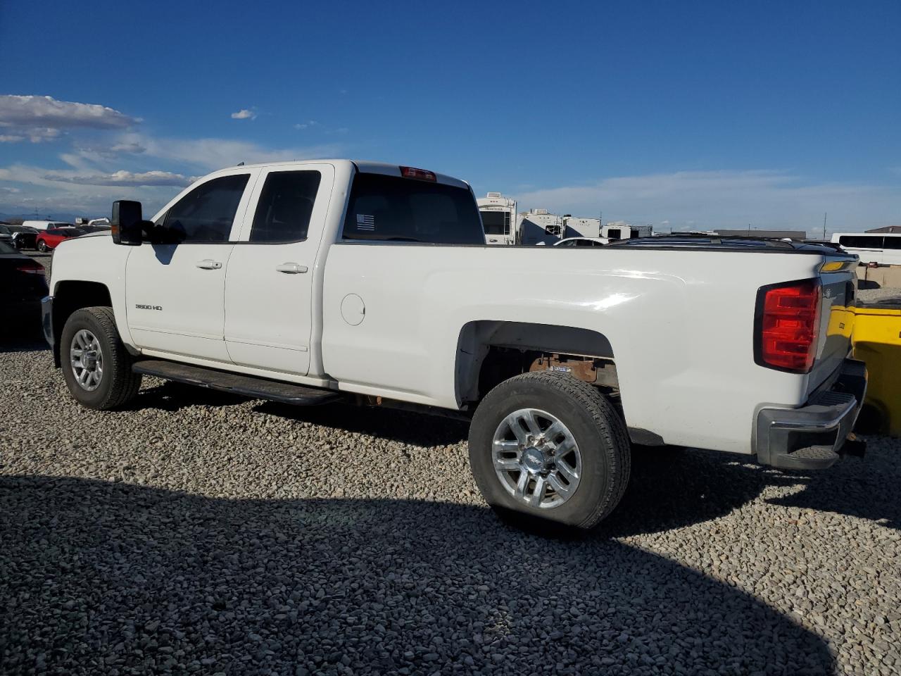 Chevrolet Silverado K3500 Lt Image 3