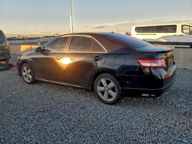 Toyota Camry Se Image 2