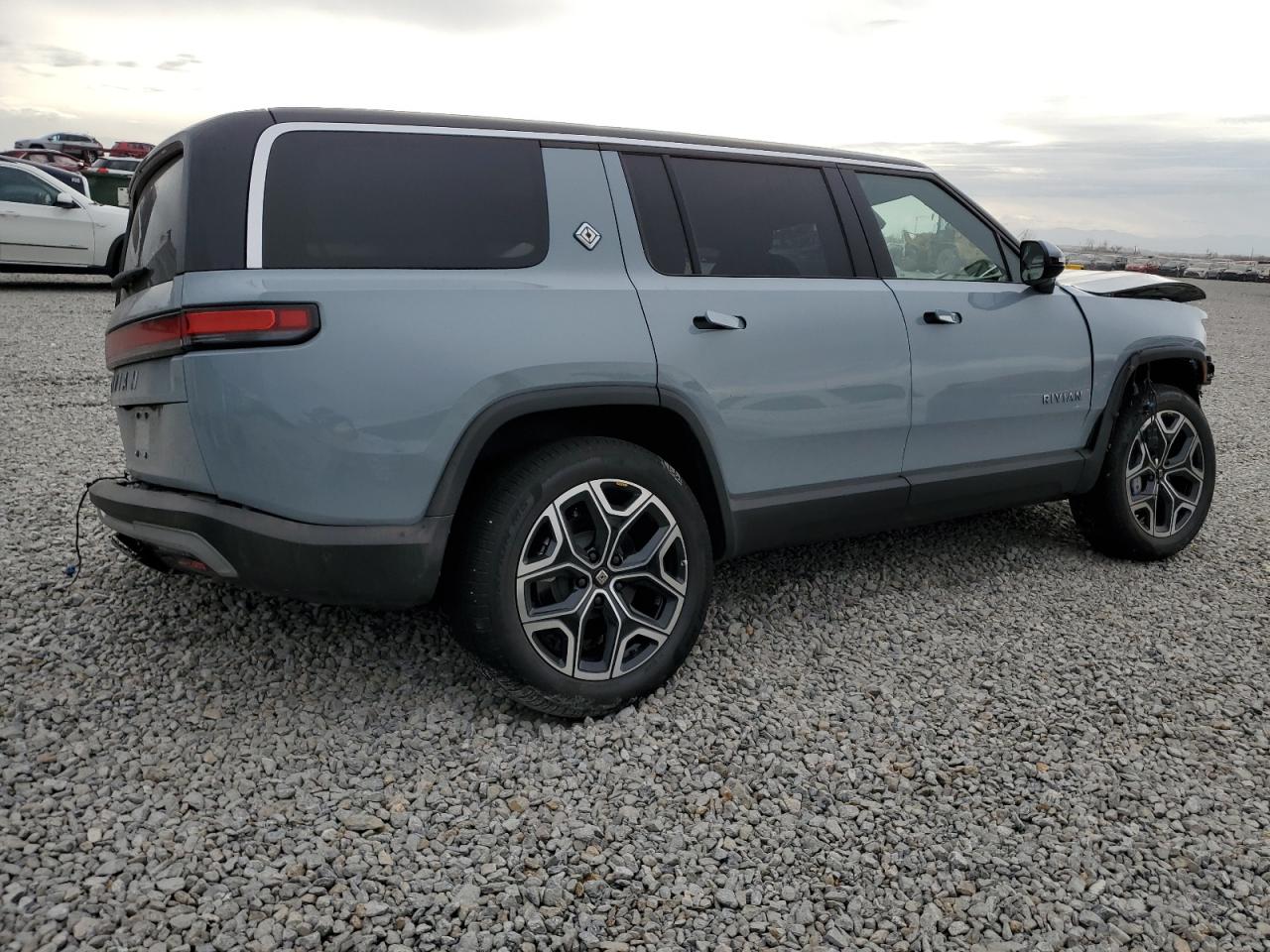 Rivian Ris Adventure Image 3