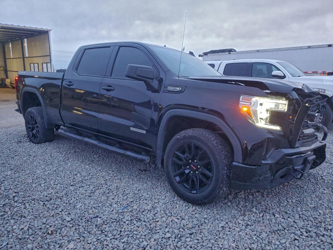 GMC Sierra K1500 Elevation Image 5